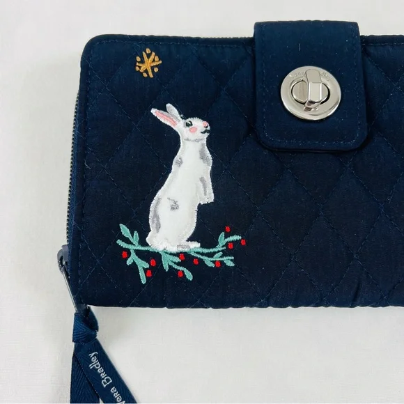 NWOT Vera Bradley Winter Forest Rabbit RFID Turnlock Wallet Navy Microfiber